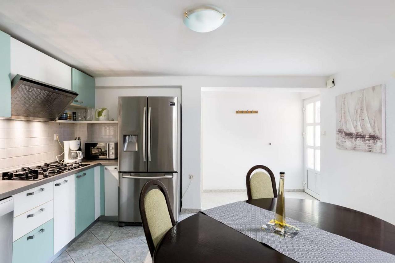 Apartmani Vinko Tribunj-Sovlje Tribunj (Sibenik-Knin) Exterior foto