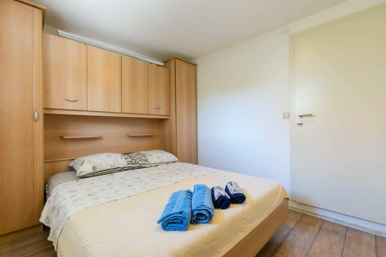 Apartmani Vinko Tribunj-Sovlje Tribunj (Sibenik-Knin) Exterior foto